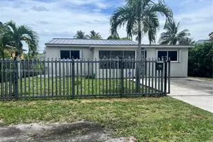 250 NE 160th St, Miami, FL 33162 - Photo 1