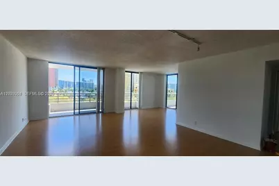 3300 NE 191st St #818, Aventura, FL 33180 - Photo 1