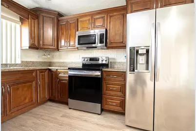 2740 W 62nd Pl #201, Hialeah, FL 33016 - Photo 1