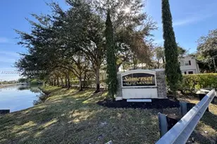 192 SW 96th Ave, Plantation, FL 33324 - Photo 1