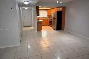 11103 NW 7th St, Miami, FL 33172 - Photo 1
