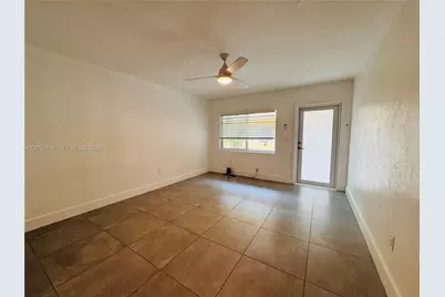 75 Washington Ave #10, Miami Beach, FL 33139 - Photo 1