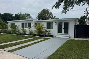 15615 NE 5th Ct, Miami, FL 33162 - Photo 1