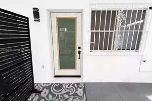 8859 NW 110th Ln, Hialeah Gardens, FL 33018 - Photo 1