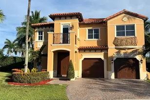 2804 SW 152nd Pl, Miami, FL 33185 - Photo 1