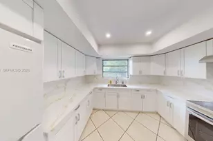 7882 Grand Canal Dr, Miami, FL 33144 - Photo 1