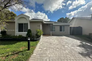 5733 NW 100th Ct, Doral, FL 33178 - Photo 1