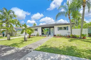 240 Nahkoda Dr, Miami Springs, FL 33166 - Photo 1