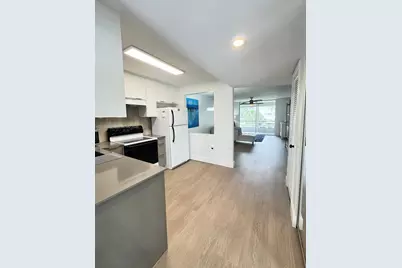 8300 Sunrise Lakes Blvd #212, Sunrise, FL 33322 - Photo 1