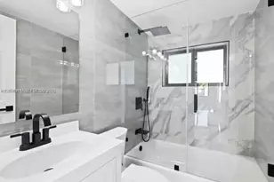 721 SW 5th Ct, Hallandale Beach, FL 33009 - Photo 1