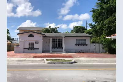 447 E 32nd St, Hialeah, FL 33013 - Photo 1