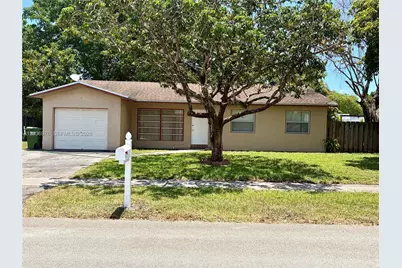 731 NW 84th Ave, Pembroke Pines, FL 33024 - Photo 1