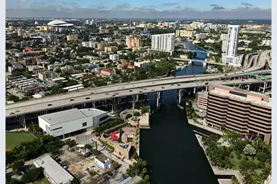 185 SW 7th St #3500, Miami, FL 33130 - Photo 1