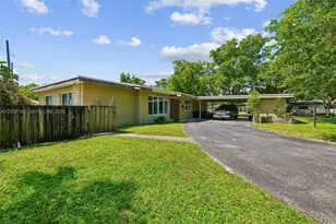 401 S 57th Terrace, Hollywood, FL 33023 - Photo 1