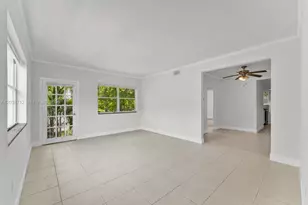 653 Michigan Ave, Miami Beach, FL 33139 - Photo 1