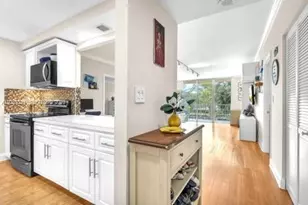 11111 Biscayne Blvd, Miami, FL 33181 - Photo 1