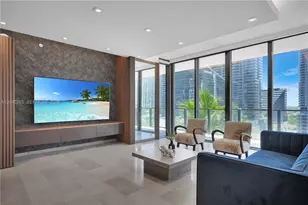 68 SE 6th St, Miami, FL 33131 - Photo 1