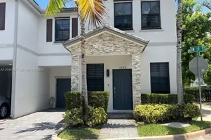 1523 SW 29th St, Fort Lauderdale, FL 33315 - Photo 1