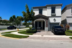 641 NE 191st St, Miami, FL 33179 - Photo 1