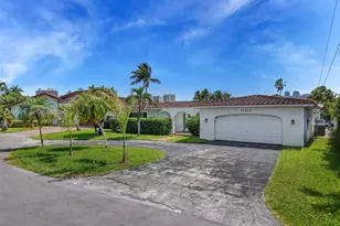 16453 NE 33rd Ave, North Miami Beach, FL 33160 - Photo 1