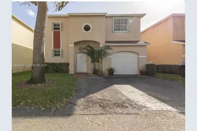 11938 NW 12th St, Pembroke Pines, FL 33026 - Photo 1