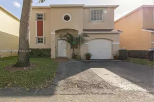 11938 NW 12th St, Pembroke Pines, FL 33026 - Photo 1