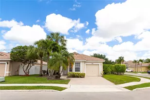11811 SW 8th St, Pembroke Pines, FL 33025 - Photo 1