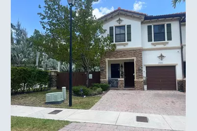 8985 NW 98th Ave, Doral, FL 33178 - Photo 1