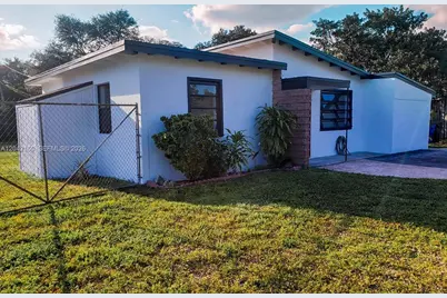 16 Allen Rd #EFFICIENCY, West Park, FL 33023 - Photo 1