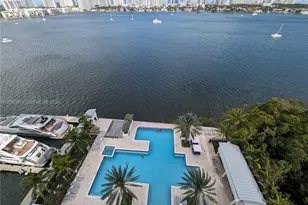 17111 E Biscayne Blvd, North Miami Beach, FL 33160 - Photo 1