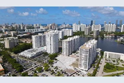 18061 Biscayne Blvd #303, Aventura, FL 33160 - Photo 1