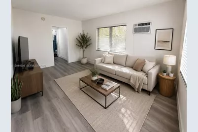 34 Madeira Ave #3, Coral Gables, FL 33134 - Photo 1