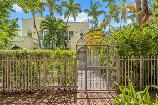 719 Meridian Ave, Miami Beach, FL 33139 - Photo 1