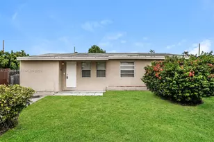 4951 SW 16th St, Plantation, FL 33317 - Photo 1