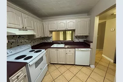 10865 SW 112th Ave #105, Miami, FL 33176 - Photo 1