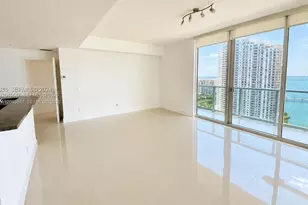 300 S Biscayne Blvd, Miami, FL 33131 - Photo 1