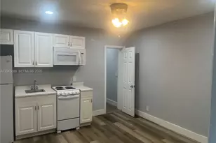 2118 N 19th Ave, Hollywood, FL 33020 - Photo 1