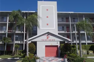 750 SW 138th Ave, Pembroke Pines, FL 33027 - Photo 1