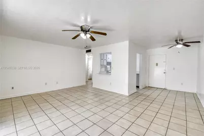 10387 N Kendall Dr #R2, Miami, FL 33176 - Photo 1