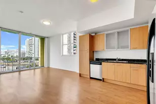 1350 NW 8th Ct, Miami, FL 33136 - Photo 1