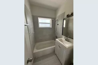 30 S Shore Dr #4, Miami Beach, FL 33141 - Photo 1