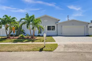 9240 54th St, Cooper City, FL 33328 - Photo 1