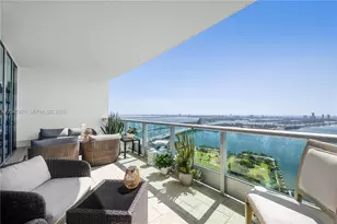 900 Biscayne Blvd, Miami, FL 33132 - Photo 1