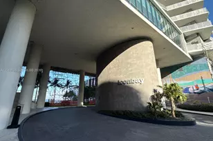 460 NE 28th St, Miami, FL 33137 - Photo 1