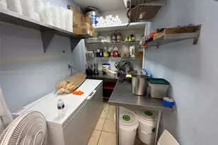 Restaurant Space NW For Lease, Miami, FL 33122 - Photo 1