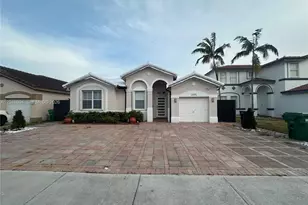 15478 SW 23rd Ln, Miami, FL 33185 - Photo 1