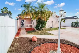 19721 SW 122nd Pl, Miami, FL 33177 - Photo 1