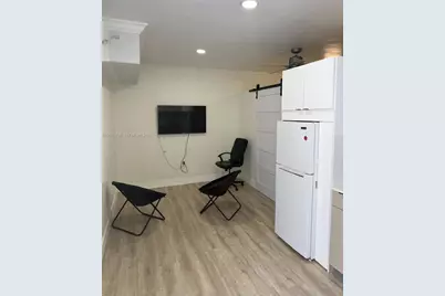 8600 NW 21st St #1, Sunrise, FL 33322 - Photo 1