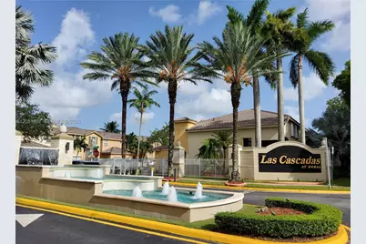 11252 NW 54th Ter, Doral, FL 33178 - Photo 1