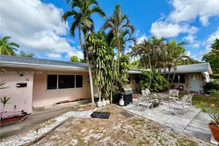 905 SE 13th St, Fort Lauderdale, FL 33316 - Photo 1